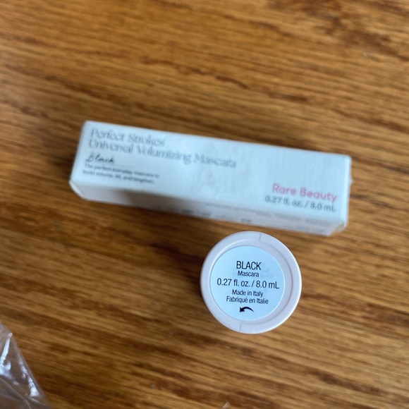 Rare Beauty Perfect Strokes Universal Volumizing Mascara. NEW IN BOX. - Picture 13 of 13